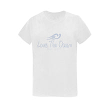 Load image into Gallery viewer, Loves The Ocean White Lightblue T-Shirt